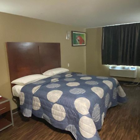 Hotel Jamaica Plaza New York Esterno foto