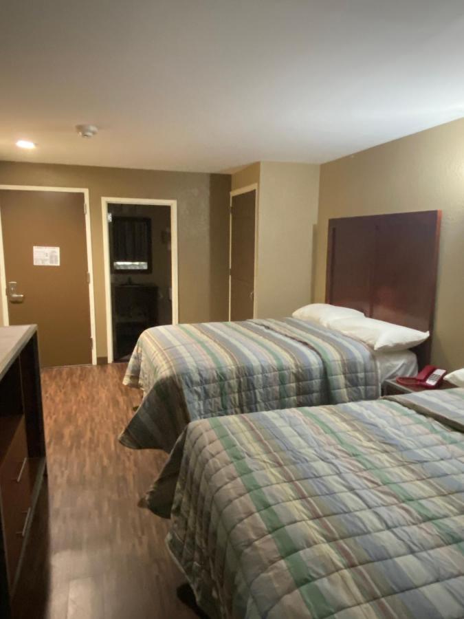 Hotel Jamaica Plaza New York Esterno foto